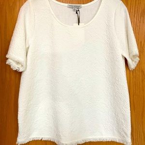 NWT Green Envelope White Short Sleeve Top Size M